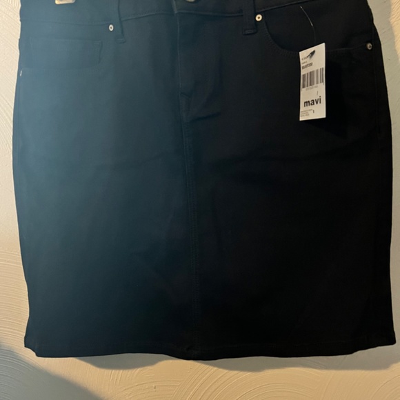 Mavi Black Skirt - Picture 2 of 2
